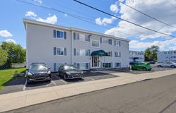 239 Glasgow St, Fall River, MA 02721