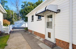 2918 Park Drive, Parma, OH 44134