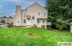 99 Castle Pointe Boulevard, Piscataway, NJ 08854
