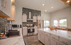 8400 E 1320 Road, Stockton, MO 65785