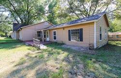 407 Pace St, Naples, TX 75568