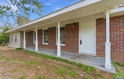 69 E Lakeside Drive, Florence, AL 35630
