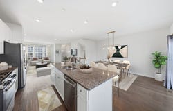 72 Nicholas Drive E, Des Plaines, IL 60016