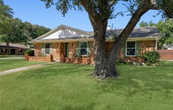 2433 Pinehurst Lane, Mesquite, TX 75150