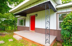 401 W Carolina Street, Palestine, TX 75803
