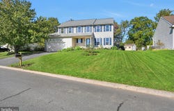85 VILLAGE SPRING Lane, REINHOLDS, PA 17569