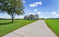 205 Cobb Road, Leonard, TX 75452