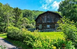 901 Rufus Robinson Rd, Sylva, NC 28779