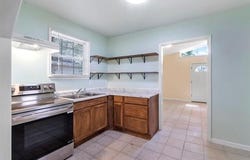 906 E MERRY Avenue, Hammond, LA 70403