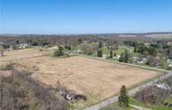 Elson Street SE, Waynesburg, OH 44688