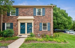 8400 PENSHURST Drive, SPRINGFIELD, VA 22152