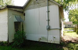 217 N 6th Avenue, Clinton, MO 64735