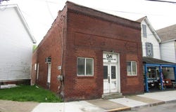101 Middle Ave, Wilmerding, PA 15148