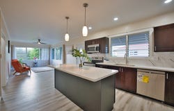 27-216 E RD, Papaikou, HI 96781