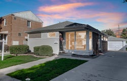 5237 S Natoma Avenue, Chicago, IL 60638