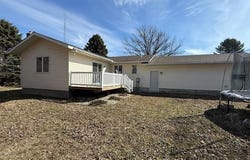 475 E CSAH 10, Vesta, MN 56292