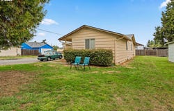 4266 DAISY St, Springfield, OR 97478