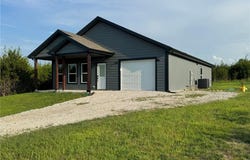 213 Bald Eagle Drive, Linn Valley, KS 66040