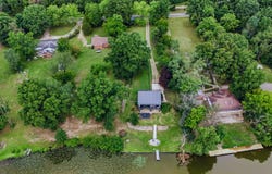 18729 S River Road, Three Rivers, MI 49093