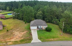 21645 E Ridge Drive, Saucier, MS 39574