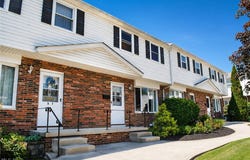 6484 State Road, Parma, OH 44134