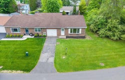 15 Olympian Drive, Bethlehem, NY 12159
