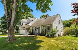 67 Maple St, Wenham, MA 01984