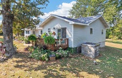 1080 Apache Road, Sparta, MO 65753