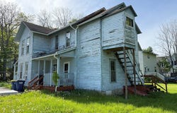 34 Pine St, Waverly, NY 14982