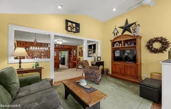 924 Henderson Rd, Williamstown, MA 01267