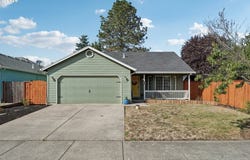 16310 NE 25TH St, Vancouver, WA 98684