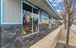 210 N MOLALLA Ave, Molalla, OR 97038