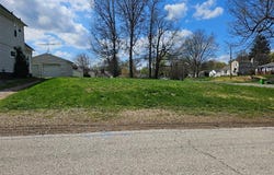 974 Gardner Boulevard, Barberton, OH 44203