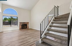 100 Trident Ct, Vallejo, CA 94591