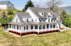 237 Midway Crossing, Clyde, NC 28721