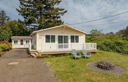 5305 NE 49TH St, Neotsu, OR 97364