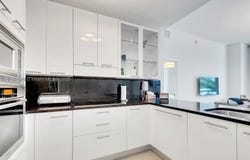 6799 Collins Ave, Miami Beach, FL 33141