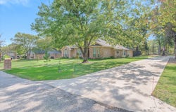 2 Bentwood Circle, Canton, TX 75103