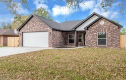 37 W Harding Cir, Orange, TX 77630