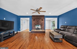 102 E HARVARD Avenue, STRATFORD, NJ 08083
