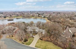 15330 Masons Pointe, Eden Prairie, MN 55347