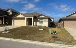 104 Green Jay Drive, Jarrell, TX 76537