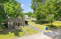 509 N State Street, Caney, KS 67333