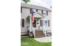 1017 Clinton Avenue, Saint Clair, MI 48079