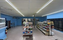 305 Railroad, Broxton, GA 31519