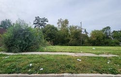 8441 SOUTHFIELD Freeway, Detroit, MI 48228