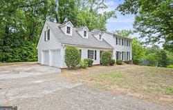 602 Commanche Drive, Macon, GA 31210