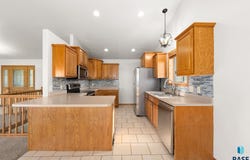 7720 W Justice St, Sioux Falls, SD 57106