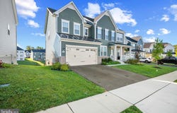 811 SHENANDOAH VIEW Parkway, BRUNSWICK, MD 21716