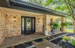 2211 Midhurst Drive, Arlington, TX 76013